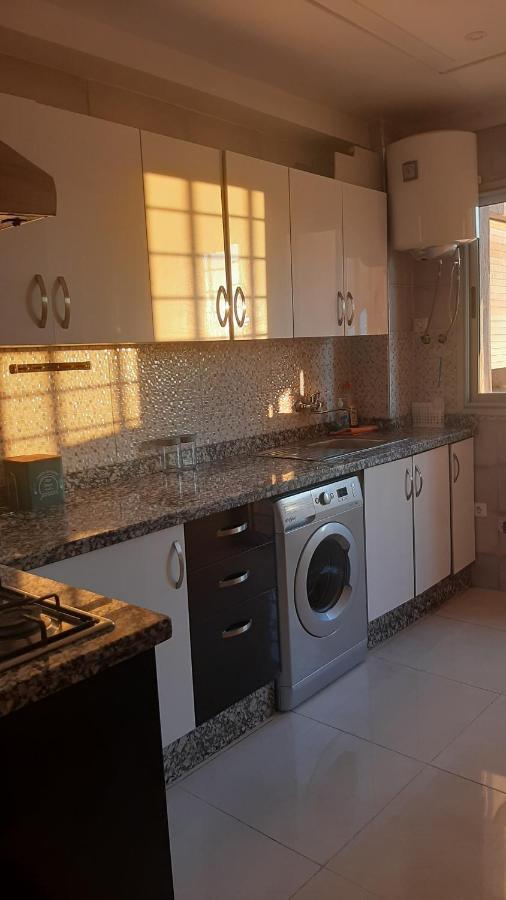 Superbe Appartement En Plein Centre Ville Κενίτρα Εξωτερικό φωτογραφία
